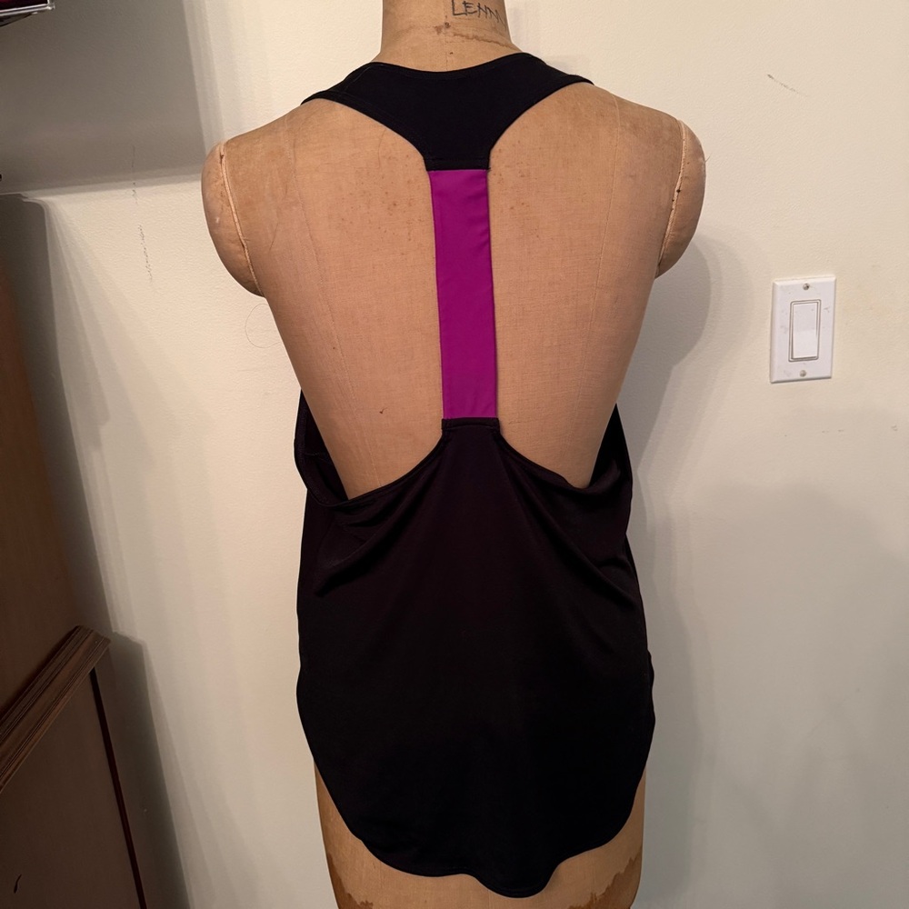 Onzie Black Elastic Racerback Workout Tank Top
